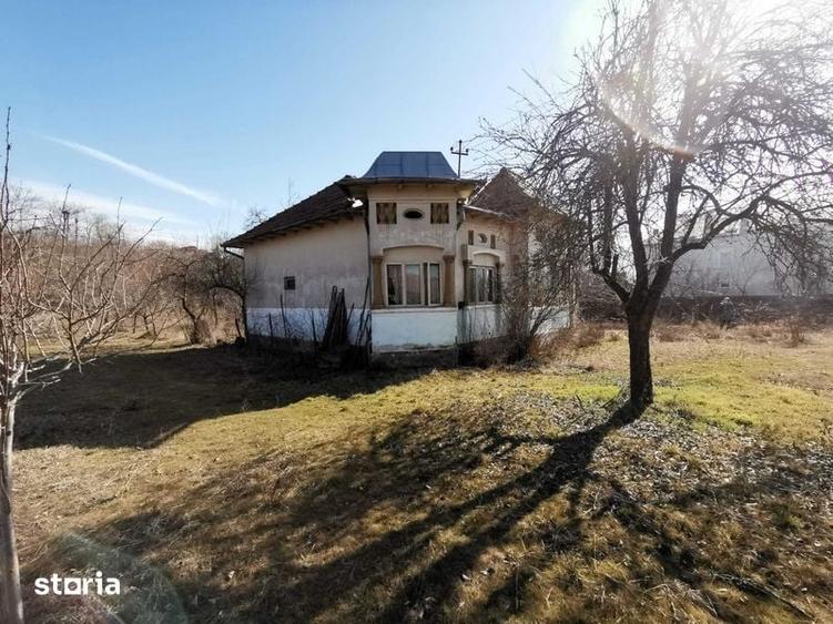 Casă cu 4 camere cu Teren 114 Mp în Berislăvești