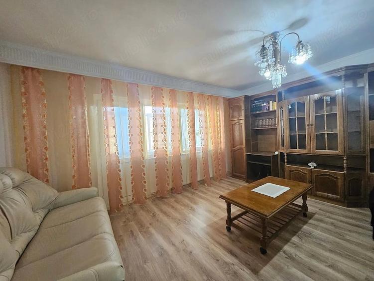 Apartament cu 2 camere decomandat în Teilor
