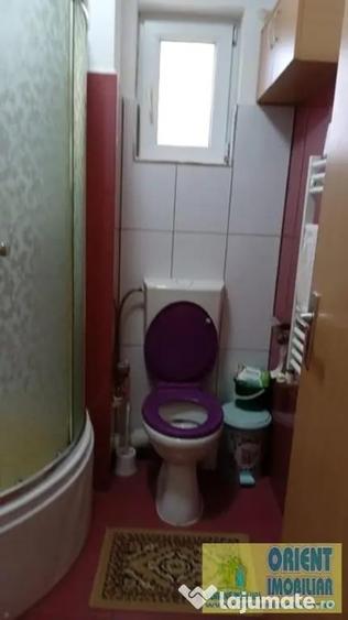 Garsonieră decomandată în Poarta 6