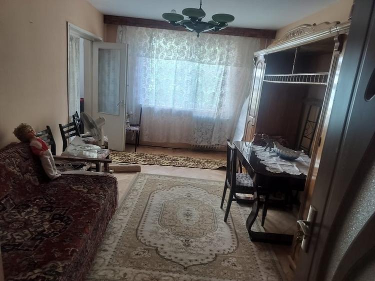 Apartament 3 camere, 60 mp, zona Piata Garii - 1