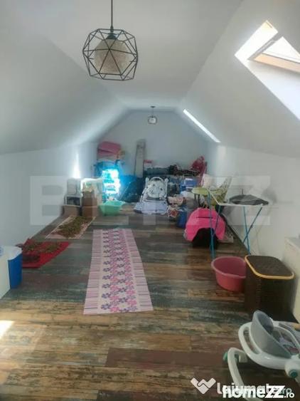 Casă cu 4 camere cu Teren 388 Mp în Siret