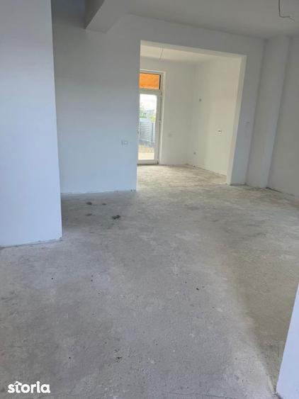 Casă cu 4 camere cu Teren 440 Mp în Frumușani