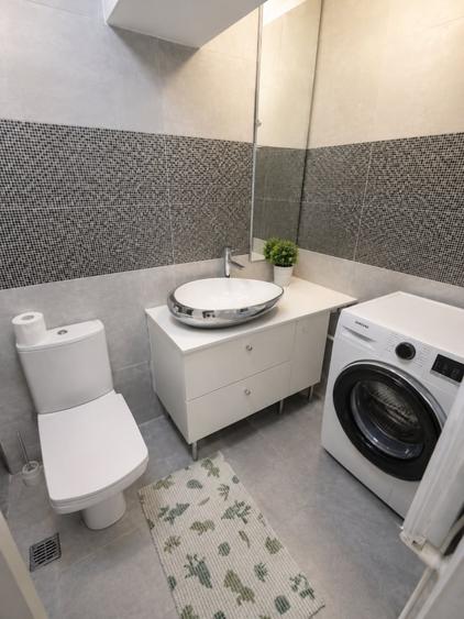 Apartament cu 3 camere decomandat în Decebal
