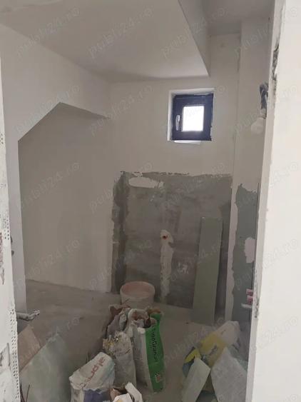 Casă cu 5 camere în Berislăvești