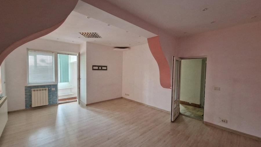 Casă individuală cu 7 camere cu Piscina în Sălaj