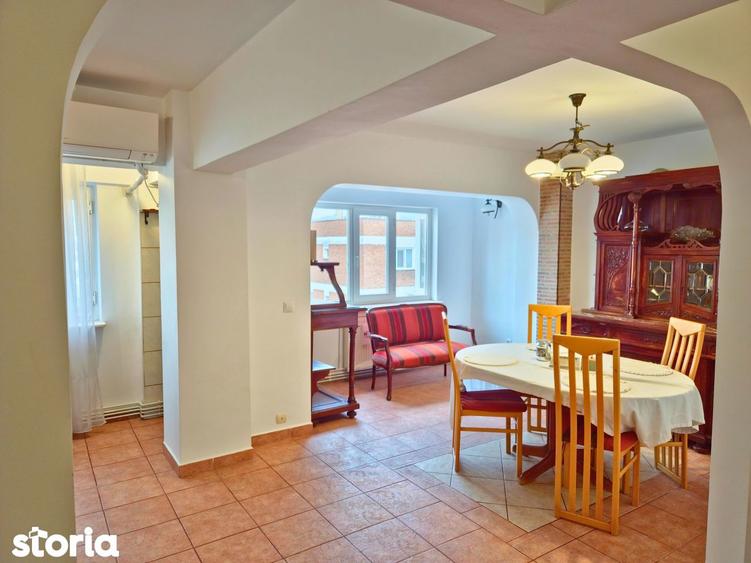 APARTAMENT DE INCHIRIAT IN CENTRU - 4 CAMERE - 1