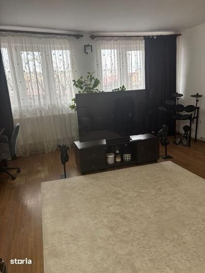 Casă cu 4 camere cu Teren 180 Mp în Gării