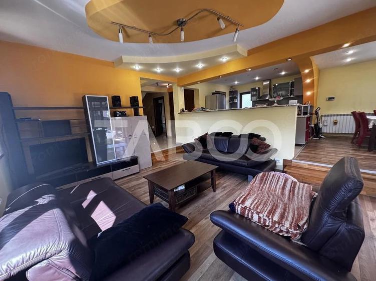 Casă cu 5 camere cu Teren 254 Mp în Central