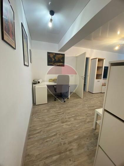 Apartament cu 2 camere semidecomandat, mobilat în Copou