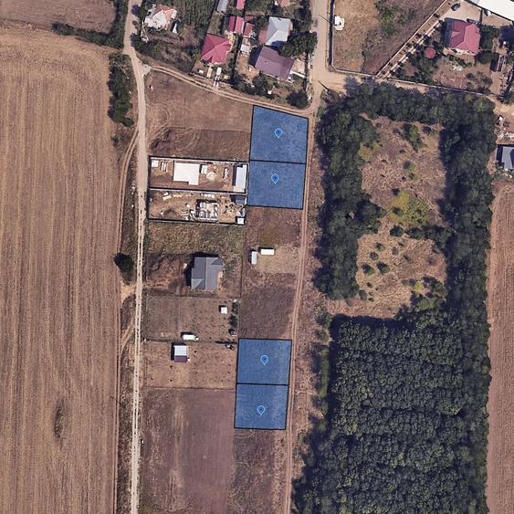 Teren de 2000 mp, în Central