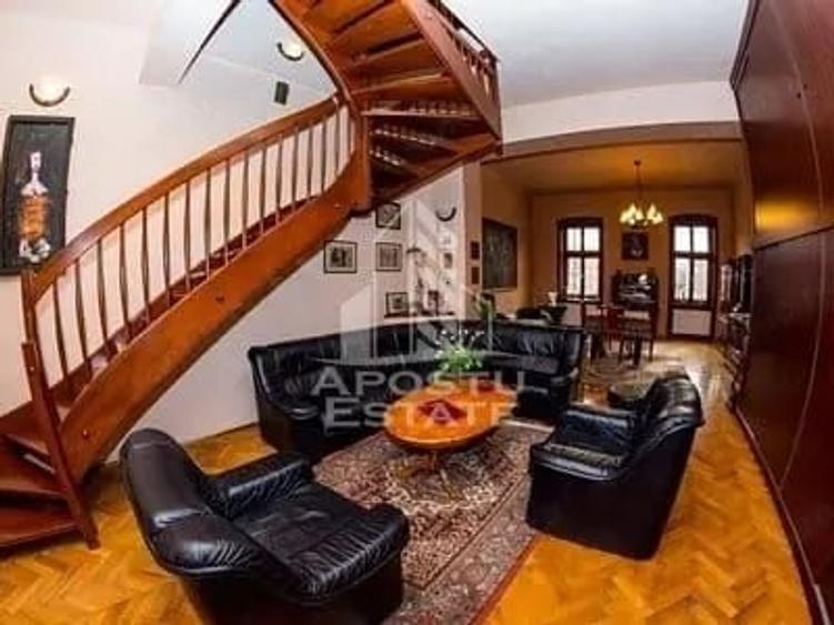 Apartament cu 3 camere decomandat în Sinaia