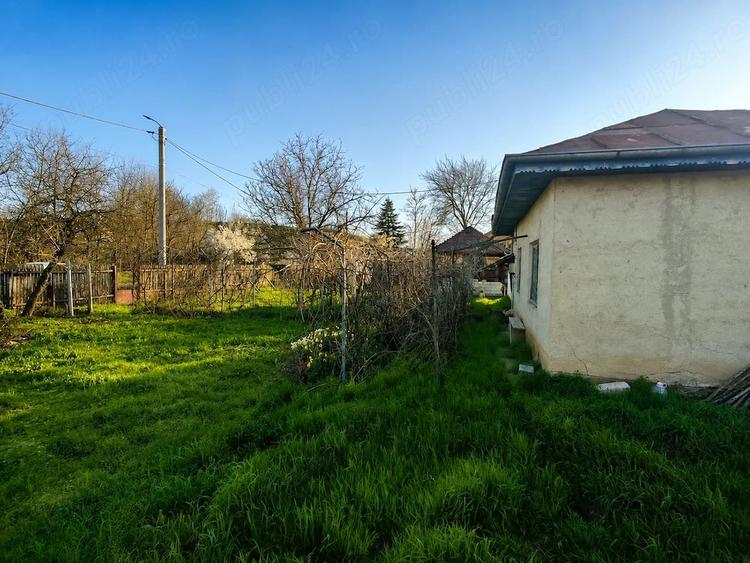Teren de 2048 mp, în Valea Popii