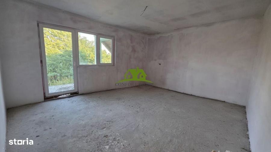Casă cu 4 camere în Bistrița