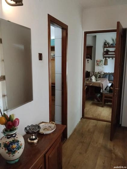 Casă cu 6 camere cu Teren 240 Mp în Transilvaniei