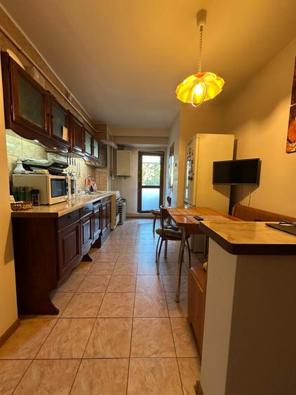 Apartament cu 2 camere decomandat, mobilat în Barieră