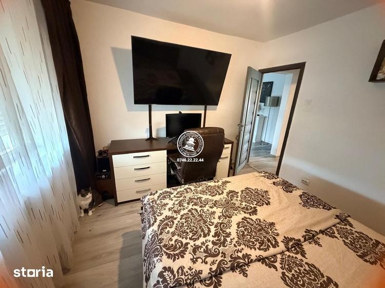 Apartament cu 3 camere decomandat în Alexandru cel Bun