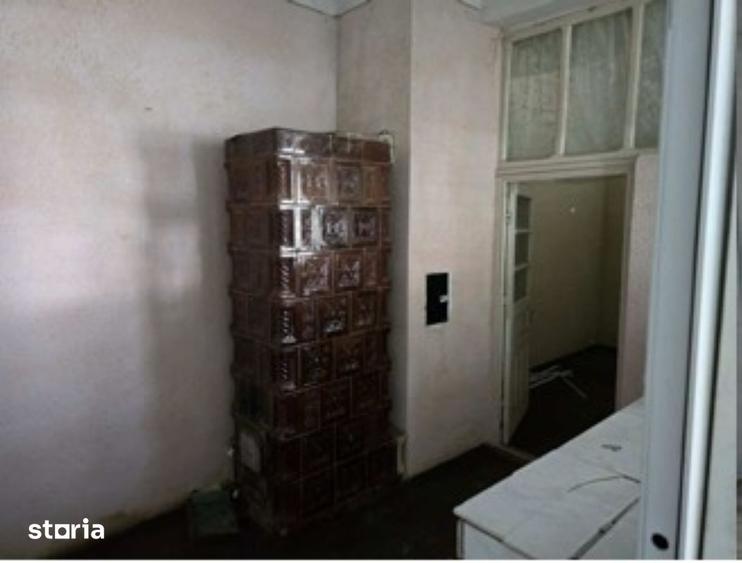 Spațiu comercial, de 37 mp, în Câmpuri