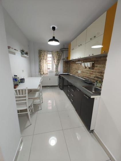 Apartament cu 2 camere decomandat, mobilat în Colentina