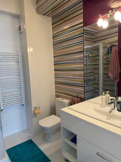 Apartament cu 3 camere, mobilat în Unirii
