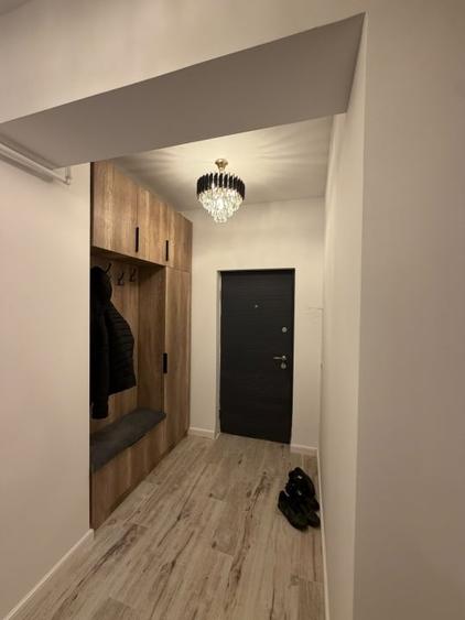 Apartament cu 2 camere decomandat, mobilat în Calea Severinului