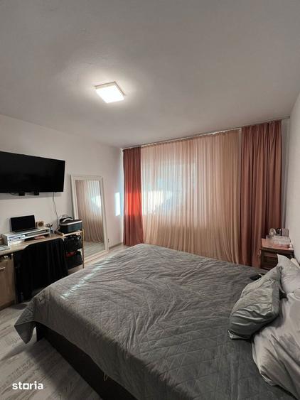 Apartament cu 2 camere decomandat, mobilat în Central