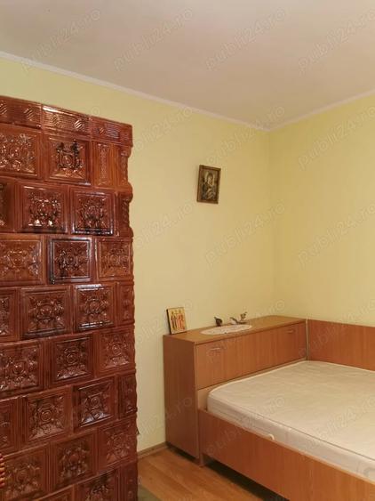 Casă cu 4 camere în Saraiu