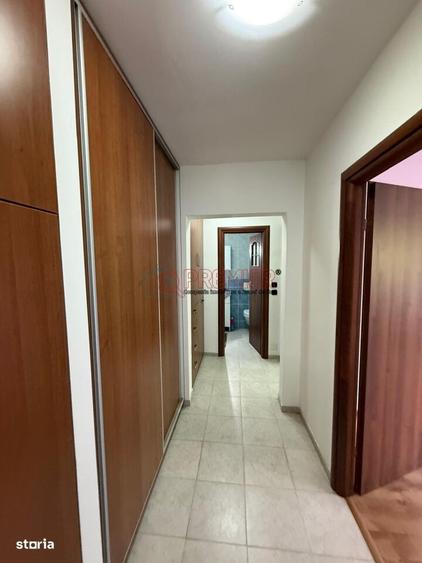 Apartament cu 3 camere decomandat în Alexandru Obregia