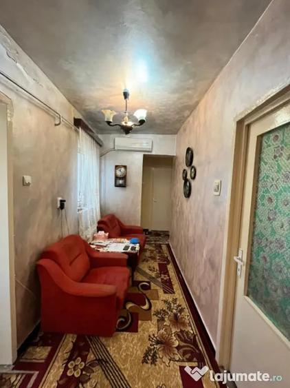 Apartament cu 3 camere decomandat în Rădăuți