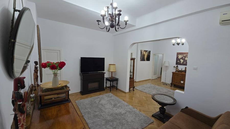 Apartament cu 4 camere decomandat, mobilat în Domenii