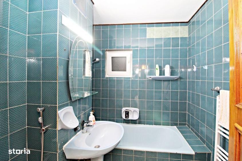 Apartament cu 3 camere decomandat în Faleza Nord