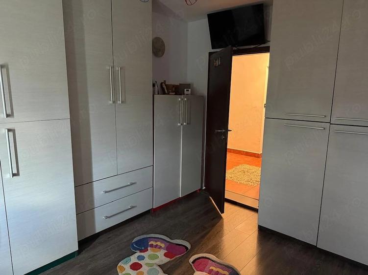 Apartament cu 4 camere decomandat în Central