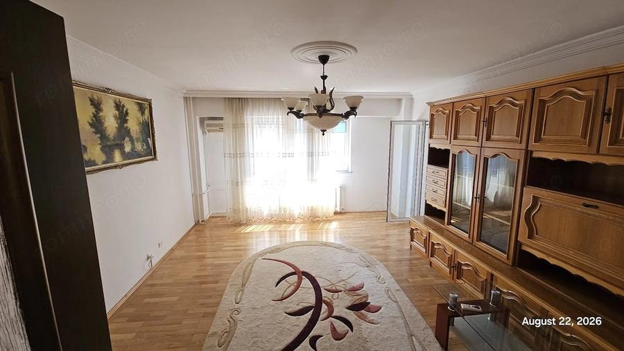 Garsonieră decomandată în Calea Călărașilor