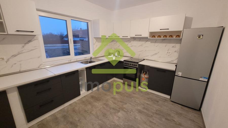 Duplex cu 4 camere cu Canalizare în Cerneteaz