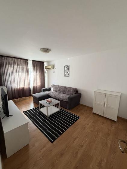 Apartament cu 2 camere decomandat în Trivale