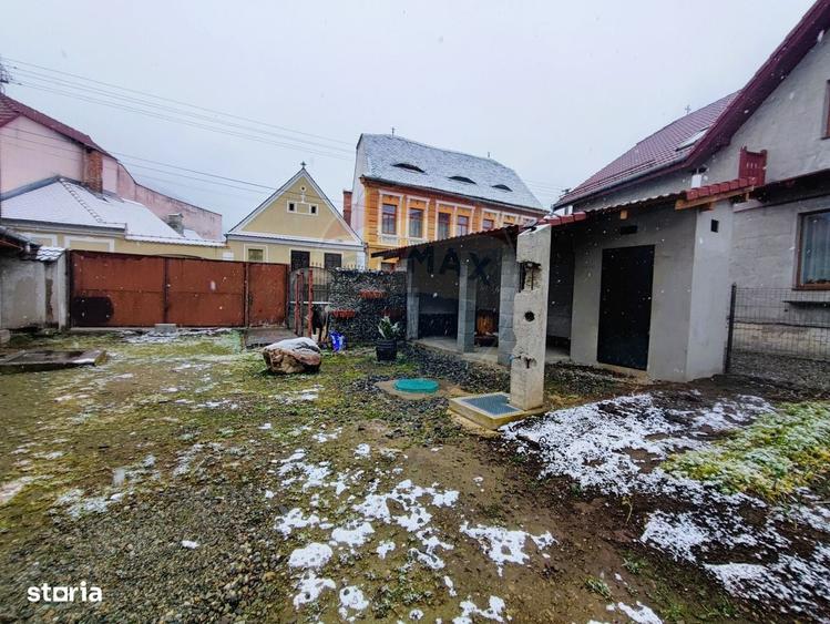 Casă cu 3 camere cu Teren 368 Mp în Sud