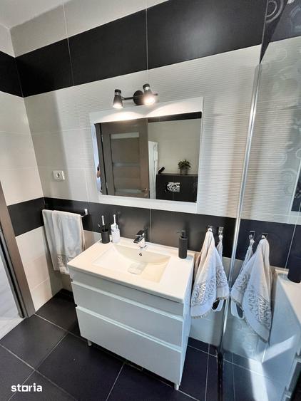 Apartament cu 3 camere decomandat în Bună Ziua