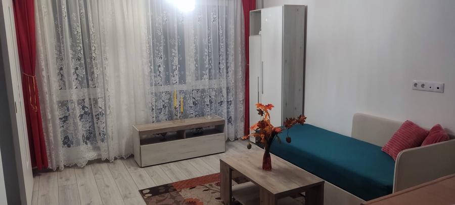 Apartament cu 2 camere semidecomandat în Florești
