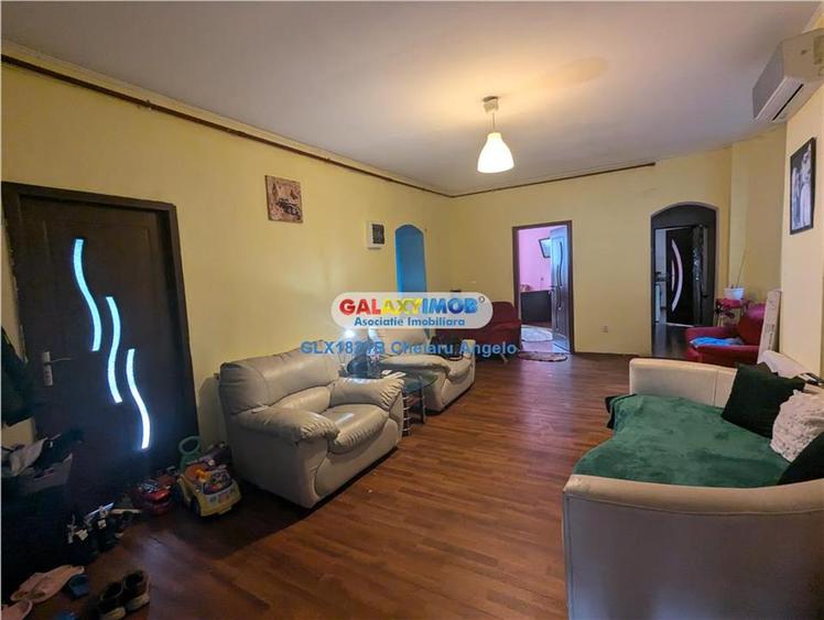 Apartament cu 6 camere decomandat în Unirii