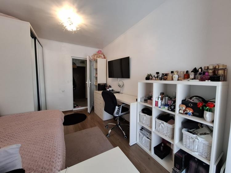 Apartament cu 3 camere decomandat, mobilat în Km 4-5