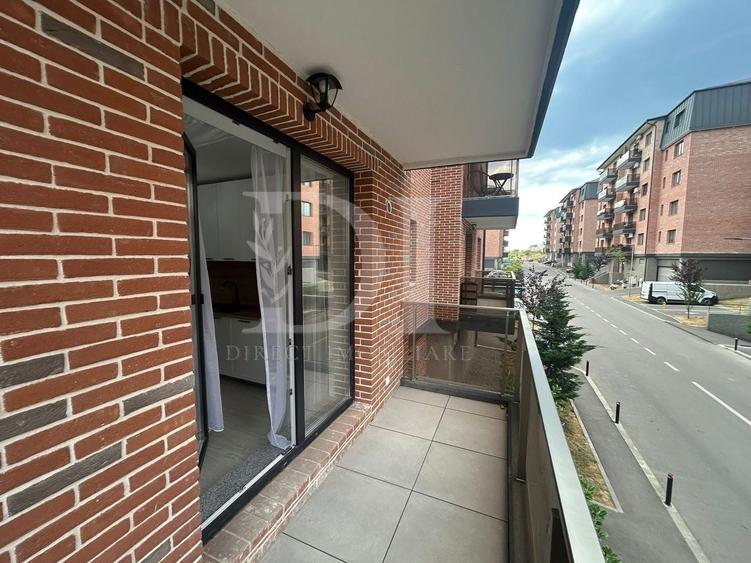 Apartament cu 3 camere semidecomandat, mobilat în Chinteni