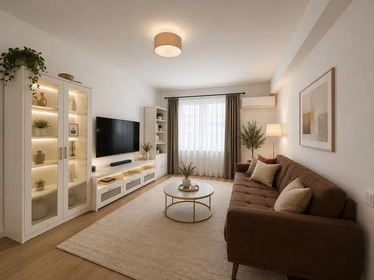 Apartament cu 3 camere semidecomandat în Horea