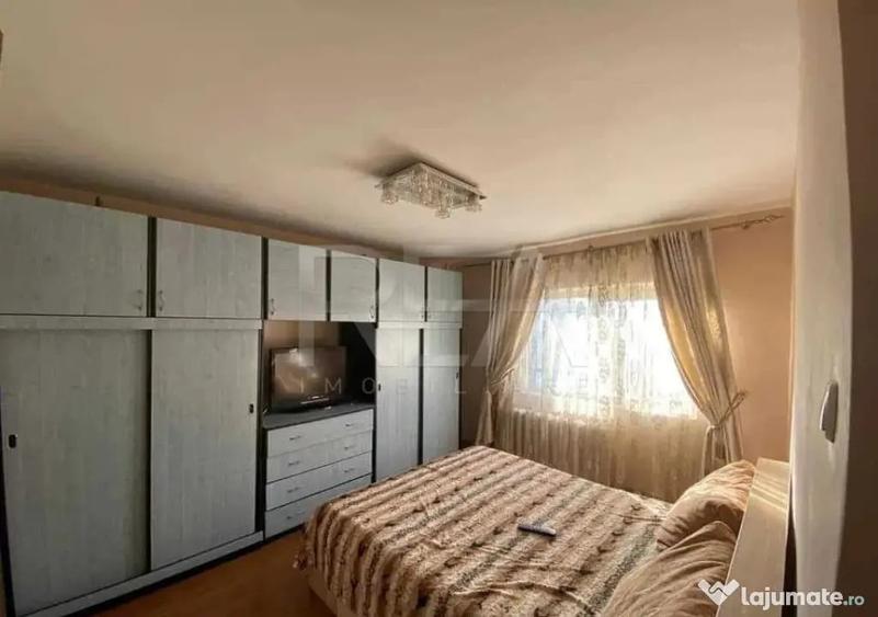 Apartament cu 3 camere decomandat în Sebastian