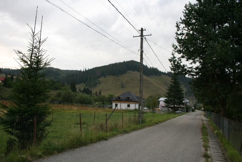 Teren intravilan de 13841 mp, în Valea Putnei