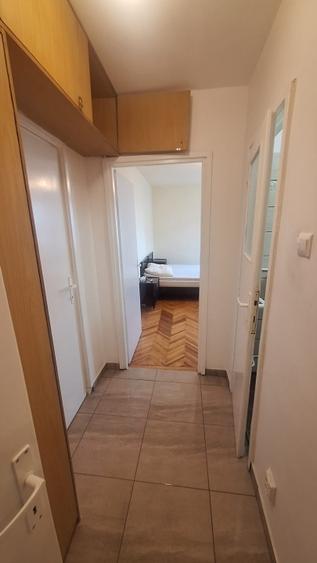 Apartament cu 2 camere circular în Torontalului