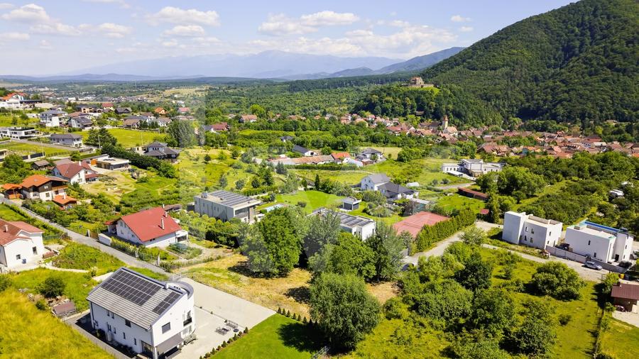 Teren Construcții intravilan de 1340 mp, în Cisnădioara