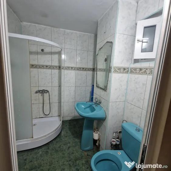 Apartament cu 2 camere decomandat în Malu Roșu