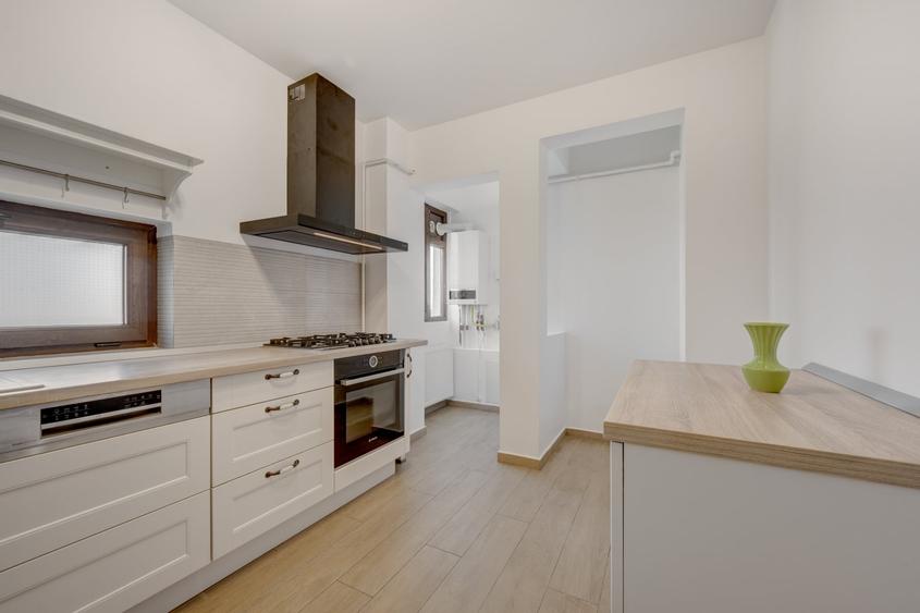 Apartament cu 2 camere decomandat, mobilat în 13 Septembrie