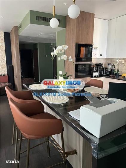 Apartament cu 3 camere, mobilat în Văcăresti
