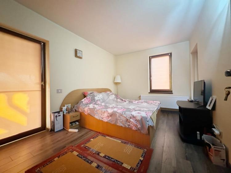 Duplex cu 4 camere cu Canalizare în Șag