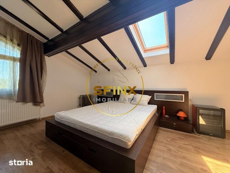 Casă cu 8 camere cu Teren 2011 Mp în Central